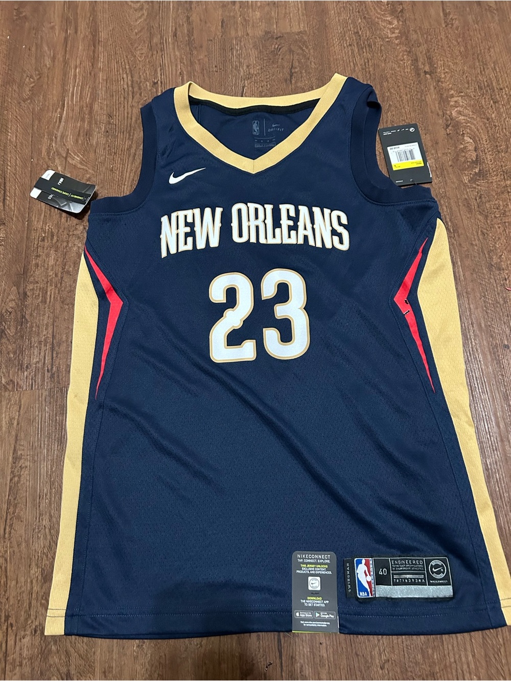 Nike Anthony Davis #23 New Orleans Pelicans Swingman Jersey Size 40 S NWT